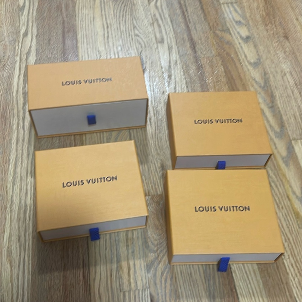 Lv small size boxes